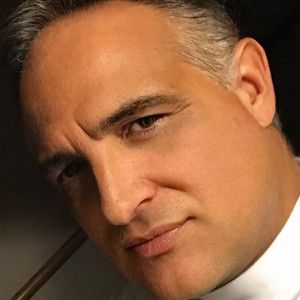 Meet your Posher, Chuck